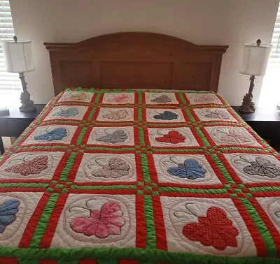 Vintage Antique Handmade Butterfly Pattern Quilt Blanket  83 X 72 Triangle Trim • $89.95