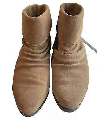 Danelle Vintage Cuffed Tan Ruched Leather Ankle Boots Sz 7 • $29.99