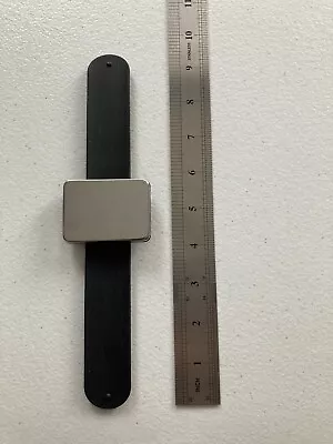 Black Slap Bracelet Wrist Band With Magnetic Pin Holder Pincushion Detachable • $0.99