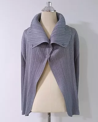 PLEATS PLEASE ISSEY MIYAKE Cardigan Gray Pleated Collared Long Sleeve Size 3 • $89.99