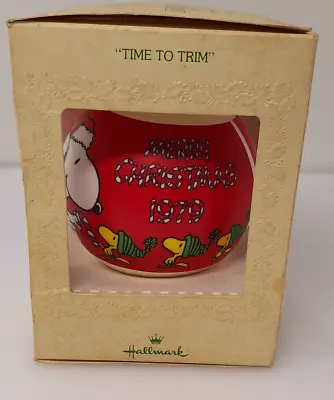 VTG Hallmark 1979 Tree Trimmer Ornament Time To Trim Satin Ball Snoopy Woodstock • $14.99