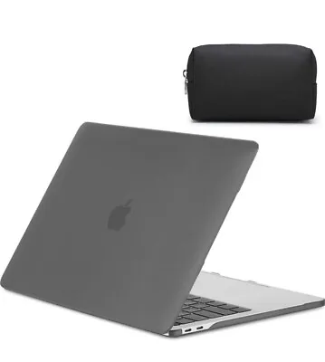 MacBook Air Case 13 Inch (2020) - Frost Clear - Includes Accessories Bag - HYZUO • £14.50