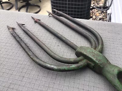 Beautiful Vintage Ice Decoy Fishing Spear Cast Iron Nice !! Well Made  5 Point • $16.50