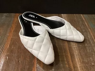 Women’s Zara White Quilted Flat Square Toe Mules Slip On Shoes Sz 40 • $25