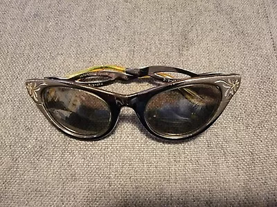 Vintage 1950's American Optical-AO Catseye Sunglasses • $14.99