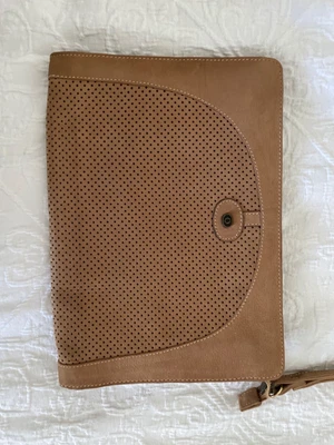 $125 • Buy Oroton Clutch