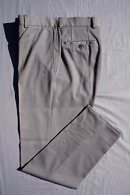 Hugo Boss James Brown Flat Front Wool Dress Pants Slacks. Men's 32X32 MINT!! • $29.99