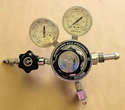 Matheson Regulator Model 3104a 580 W/ Gauge P/n 63-3122 63-3133 102 Psig • $105