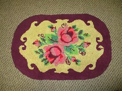 Antique/vintage Oval Hooked Rug 35 Inches By 24 Inches Accent Rug • $29.95