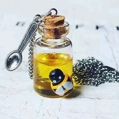 $12.32 • Buy Unique THE HONEY JAR NECKLACE Cute GLASS JAR Handmade BEE Jewellery MINIATURE