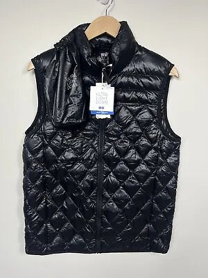 Uniqlo Vest Womens Medium Black Ultra Light Down Vest Diamond Quilted With Bag • $63.87