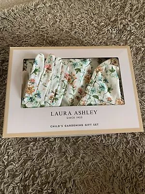 BNWT Laura Ashley Kids Gardening Gift Set Meadow Gloves Apron Hat Kneeler • £20