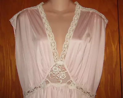 Vintage Olga 92207 Pink & Lace Nylon Deep V Sweep Sleeveless Nightgown Size L • $29.99