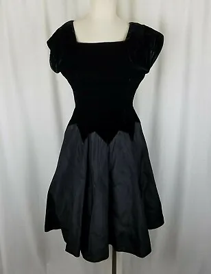 Vintage Jane Hodges New York Black Velvet Formal Party Dress Womens XS 50s MCM • $129.99