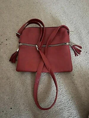 Red Across Body Bag • £0.99