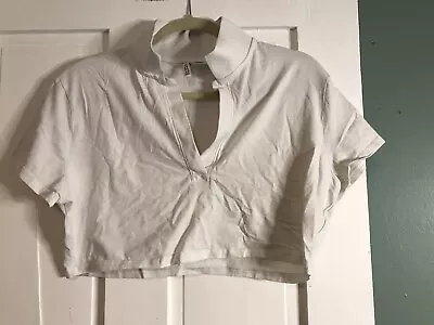 H&M Divided XL Crop Top White • $4.99