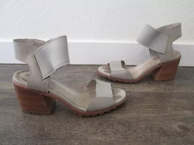 Sorel Womens Nadia Sz 7.5 Dove Gray Leather Heeled • $26