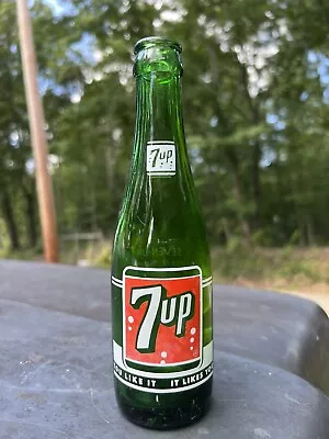 1950'S GREEN 7UP SODA BOTTLE 7 OZ  FRESH UP  BUBBLE DESIGN  Hopkinsville Ky • $10