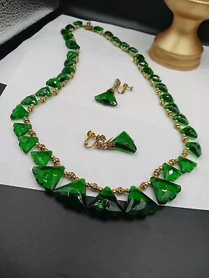 Vtg Miriam Haskell Fan Shaped Faceted Graduated Green Glass Necklace & Earrings • $132.50