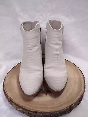 MIA Barby Ivory Croc BootieMIA Size 8 • $15.95