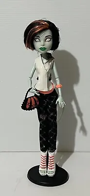 Monster High Freaky Fusion Scarah Screams Fashion Doll. • $18.55