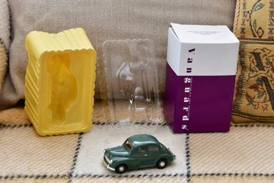 £6.99 • Buy Vanguards Va05801 1/43 Diecast Morris Minor Saloon In Almond Green Bnib