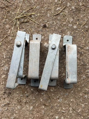 £15 • Buy Slip Rail Brackets Galvanised