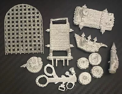 Warhammer - Assorted Metal Table Top Decor/accessories Used. • £26.37