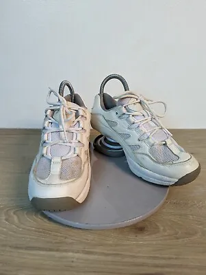 Z-Coil Women Freedom Walking Shoes White Comfort Orthopedic Spring SZ 7 • $49.95