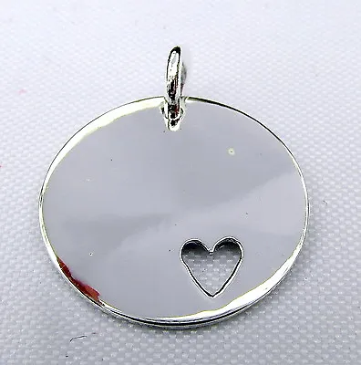  Sterling  Silver  (925)   Heart  Disc   Pendant  !!       Brand  New ! • £7.99