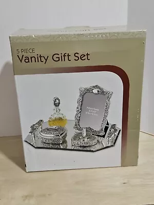 Vintage Vanity Gift Set • $10