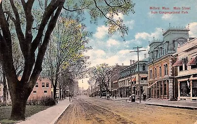 # G2587    Milford   Ma.    Postcard    Main Street • $5.99