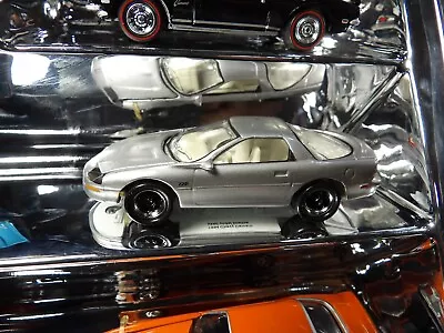 White Lightning 1994 Chevy Camaro Z28     Johnny Lightning Camaro Legends   1:64 • $29.99