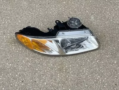 Dodge Caravan Chrysler T&C Voyager 1996-1999 RH Pass Headlight Assembly Lens • $21