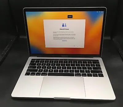 MacBook Pro Retina 13.3-inch (2019) - Core I7 16GB - SSD 256GB • $389.99
