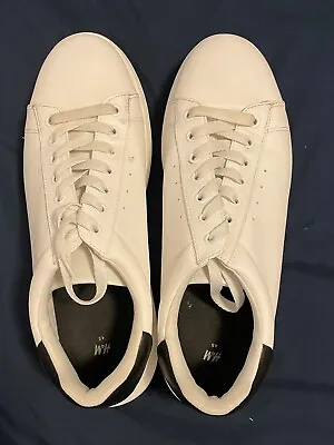 H&M Sneakers • $10