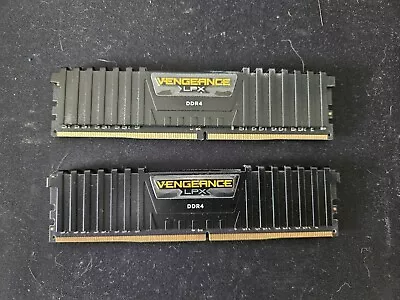 Corsair Vengeance LPX 16GB (2 X 8GB) PC4-24000 (DDR4-3000) Memory... • £5