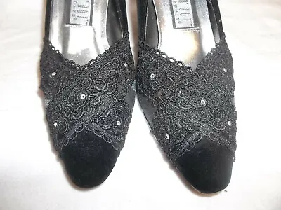 Shoes Steppin Out Highlights Sz 7 Black Velvet Lace Gem Heels Vintage Gorgeous • $9.21