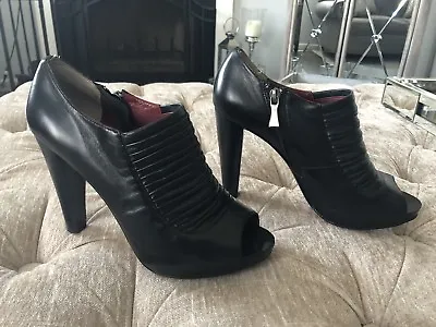 Pre-owned Max Studio Black Ruched Peep Toe Ankle Boots Booties Size 8.5 • $24.99