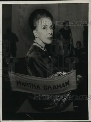 1974 Press Photo Portrait Of Martha Graham Director - Mjp07450 • $16.99