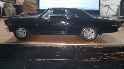 MAISTO Chevrolet Chevelle SS 396 1:24 Scale 1966 Black Diecast Car (CX24DCA) • $10.95