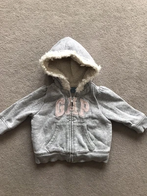 £2.80 • Buy Baby Gap Hoodie 3-6 Months Zip Up Faux Fur Lined Warm Cozy. Excellent Condition
