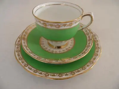 Vintage Salisbury Bone China Tea Cup Saucer Plate Trio Green Band Gold Trim • $39.99