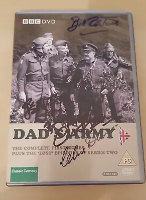 DADS ARMY Signed DVD Insert CLIVE DUNN BILL PERTWEE COLIN BEAN COA • £124.99