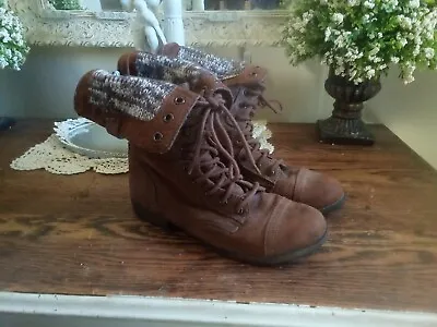 Mossimo Supply Co. Brown Lace Up Military Back Zip Fold Down Boot Size 7.5 • $12.75
