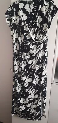 Ladies Quality  Dress By Grace Size 22 Worn Once. Navy Backgound White Flowers • £5