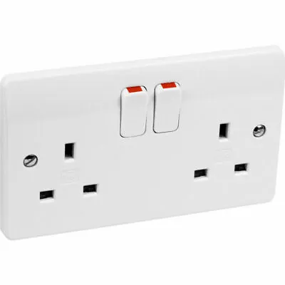 MK 13A Switched Socket - White • £2.96