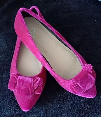 Evans Flat  Shoes Size 4 EEE Magenta Velvet Effect Only Worn Once  • £6.20