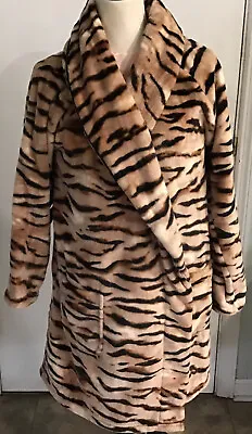 VICTORIAS SECRET Tiger Print Bath Robe Micro Fleece New (Missing Belt) Size XS/S • $10