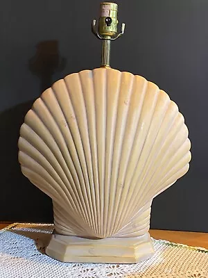 Vintage S&M Lamp Company 1981 SeaShell Table Lamp • $39